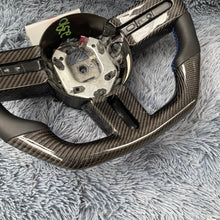 Lade das Bild in den Galerie-Viewer, TTD Craft Ford 2005-2009 Mustang Carbon Fiber Steering Wheel