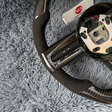 Lade das Bild in den Galerie-Viewer, TTD Craft Ford 2005-2009 Mustang Carbon Fiber Steering Wheel