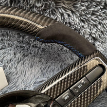 Load image into Gallery viewer, TTD Craft Ford 2005-2009 Mustang Carbon Fiber Steering Wheel