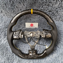 Lade das Bild in den Galerie-Viewer, Toyota 2006-2017 FJ Cruiser Forged Carbon Fiber Steering wheel |TTD Craft