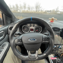 Cargar imagen en el visor de la galería, Volante de fibra de carbono TTD Craft para Ford Fiesta/Foucs Mk4/Bronco Sport/Escape/E-Transit (2018-2025)