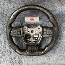 Lade das Bild in den Galerie-Viewer, Carbon Fiber Steering Wheel for Toyota Highlander 2020-2026 | TTD Craft
