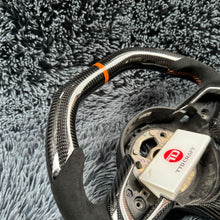 Carregar imagem no visualizador da galeria, Volante de fibra de carbono TTD Craft BMW Z4 E89
