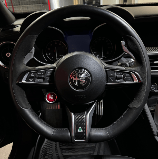 TTD Craft Alfa Romeo 2022+ Stelvio Customize Steering Wheel