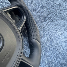 Lade das Bild in den Galerie-Viewer, Custom Volvo XC60 2018-2026 Leather Steering Wheel |TTD Craft
