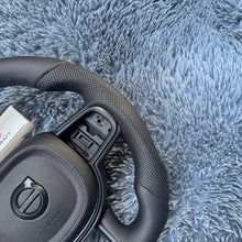 Lade das Bild in den Galerie-Viewer, Custom Volvo XC60 2018-2026 Leather Steering Wheel |TTD Craft
