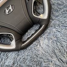 Load image into Gallery viewer, Carbon Fiber Steering Wheel For Hyundai Sonata 2011-2014 |TTD Craft
