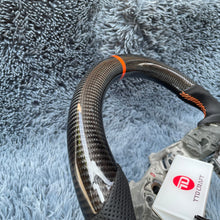 Carregar imagem no visualizador da galeria, TTD Craft Nissan 2018-2024 Leaf Kicks volante de fibra de carbono
