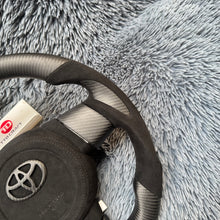 Load image into Gallery viewer, TTD Craft toyota 2006-2017 FJ Cruiser Carbon Fiber Steering wheel
