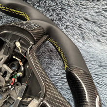 Carregar imagem no visualizador da galeria, Volante de fibra de carbono TTD Craft 2007-2011 CRV EX LX SE

