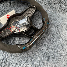 Carregar imagem no visualizador da galeria, Volante de fibra de carbono TTD Craft Mk7 GTI /R Jetta 2019-2020
