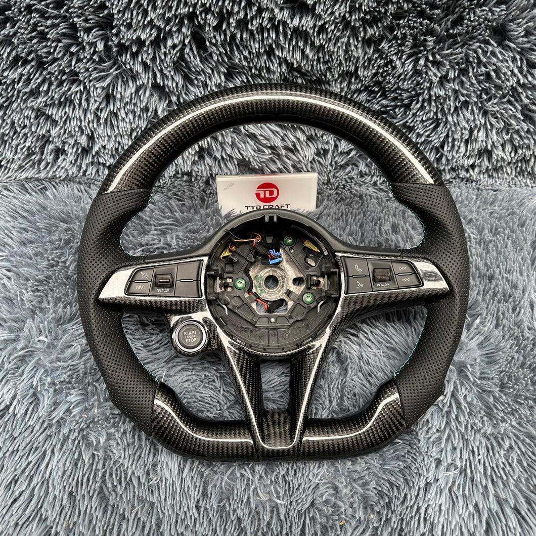 Volante de fibra de carbono TTD Craft Alfa Romeo 2014-2017 Giulia Stelvio