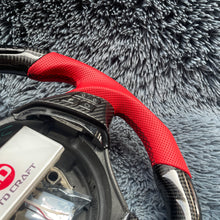 Carregar imagem no visualizador da galeria, Volante de fibra de carbono TTD Craft BMW 3 SÉRIE E90 E91 E92 E93 / X1 E84
