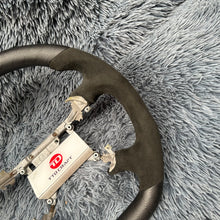 Lade das Bild in den Galerie-Viewer, TTD Craft 1999-2004 Mustang  Carbon Fiber Steering Wheel
