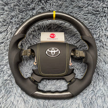 Lade das Bild in den Galerie-Viewer, TTD Craft Toyota 2007-2013 Tundra Sequoia Carbonfaserlenkrad
