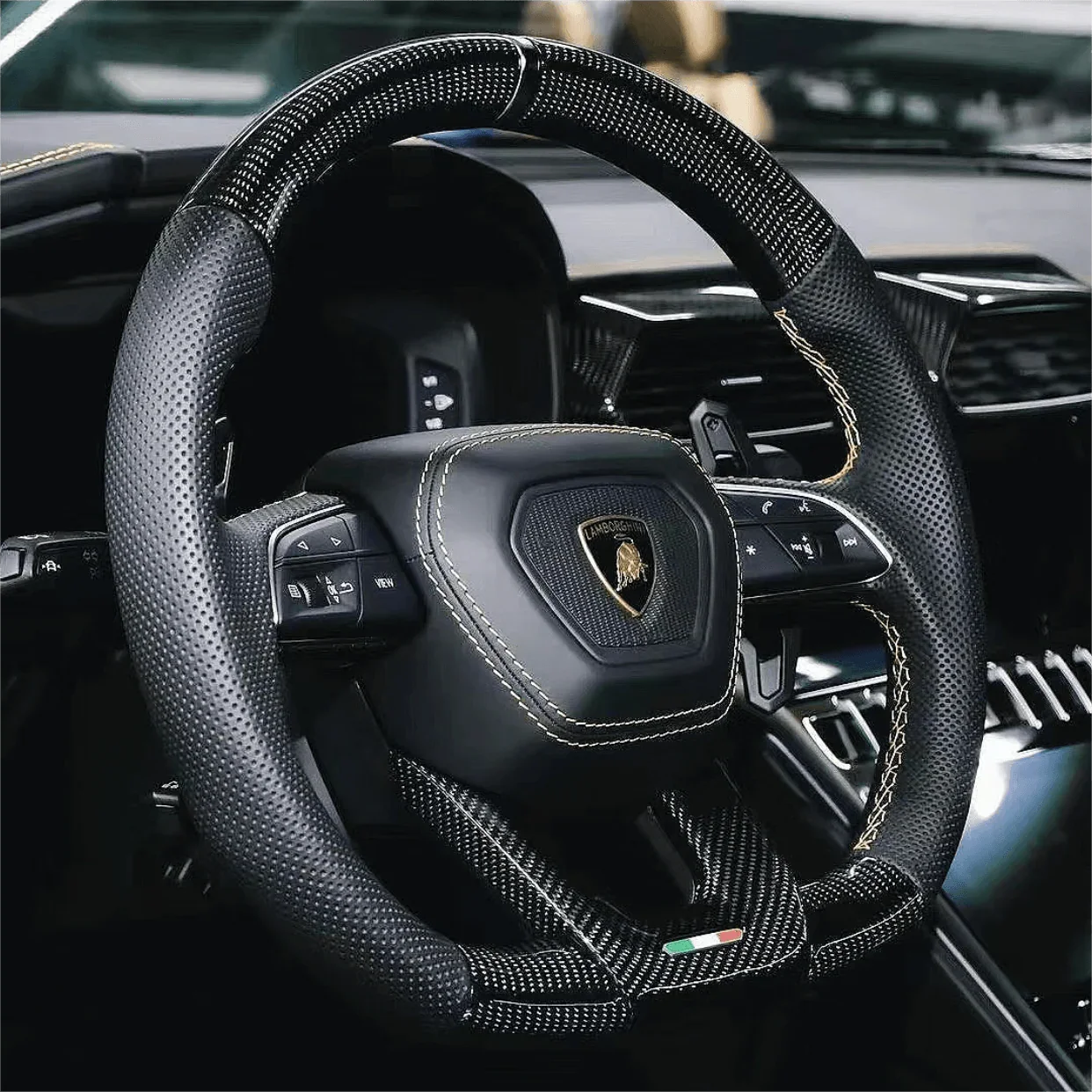 Carbon Fiber Steering Wheel For Lamborghini 2019-2026 Urus |TTD
