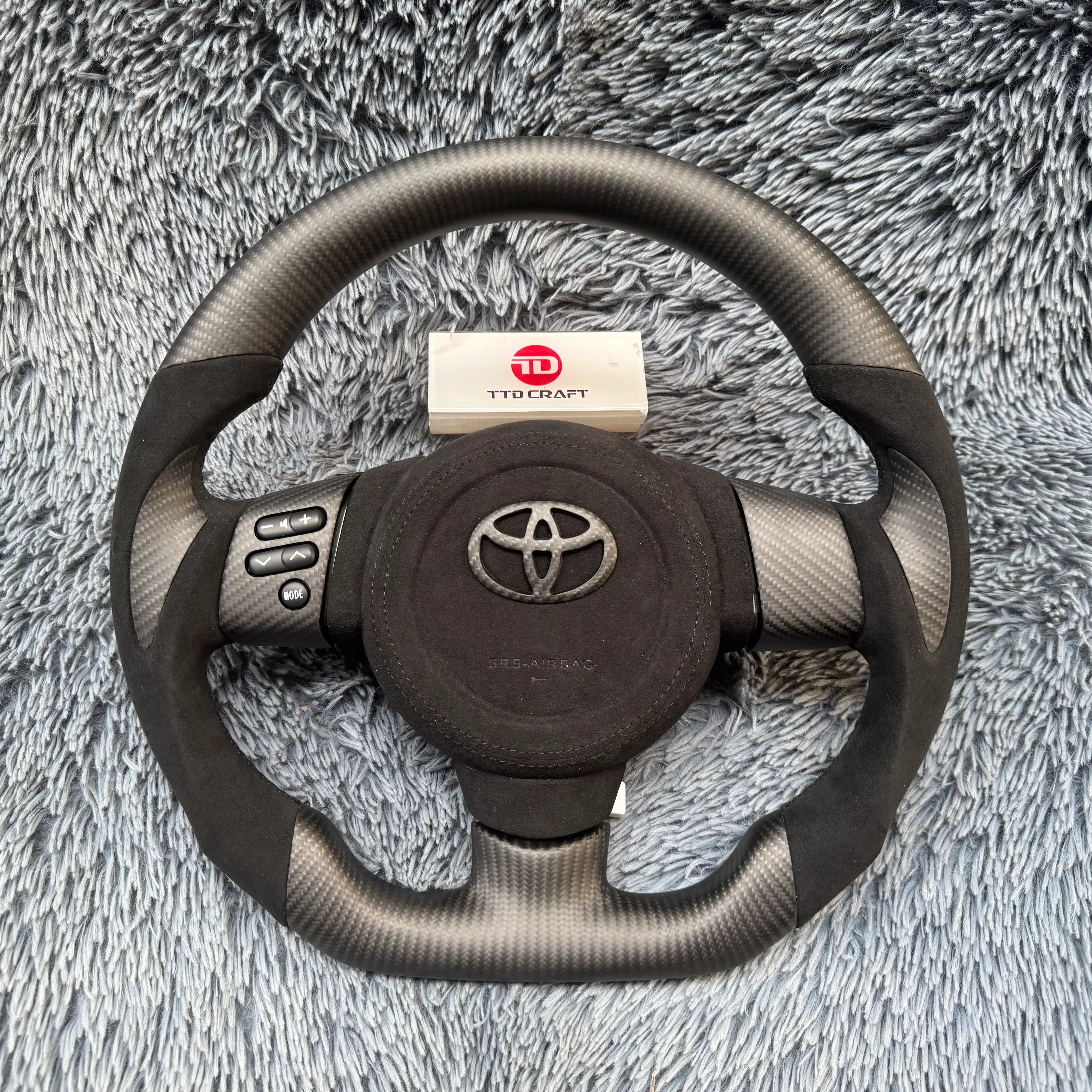 Toyota 2006-2017 FJ Cruiser Alcantara Carbon Fiber Steering wheel