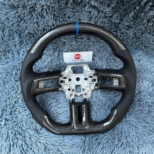 Lade das Bild in den Galerie-Viewer, TTD Craft Ford 2018-2023 Mustang Carbonfaserlenkrad
