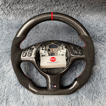 Lade das Bild in den Galerie-Viewer, TTD Craft  M3 E46 / M5 E39 Carbon Fiber Steering Wheel
