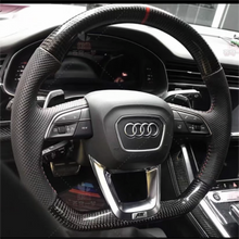 Carregar imagem no visualizador da galeria, Volante de fibra de carbono TTD Craft Audi A4 Q3 Q5 Q7 Q8 SQ8 SQ7 SQ5 S7 RS6
