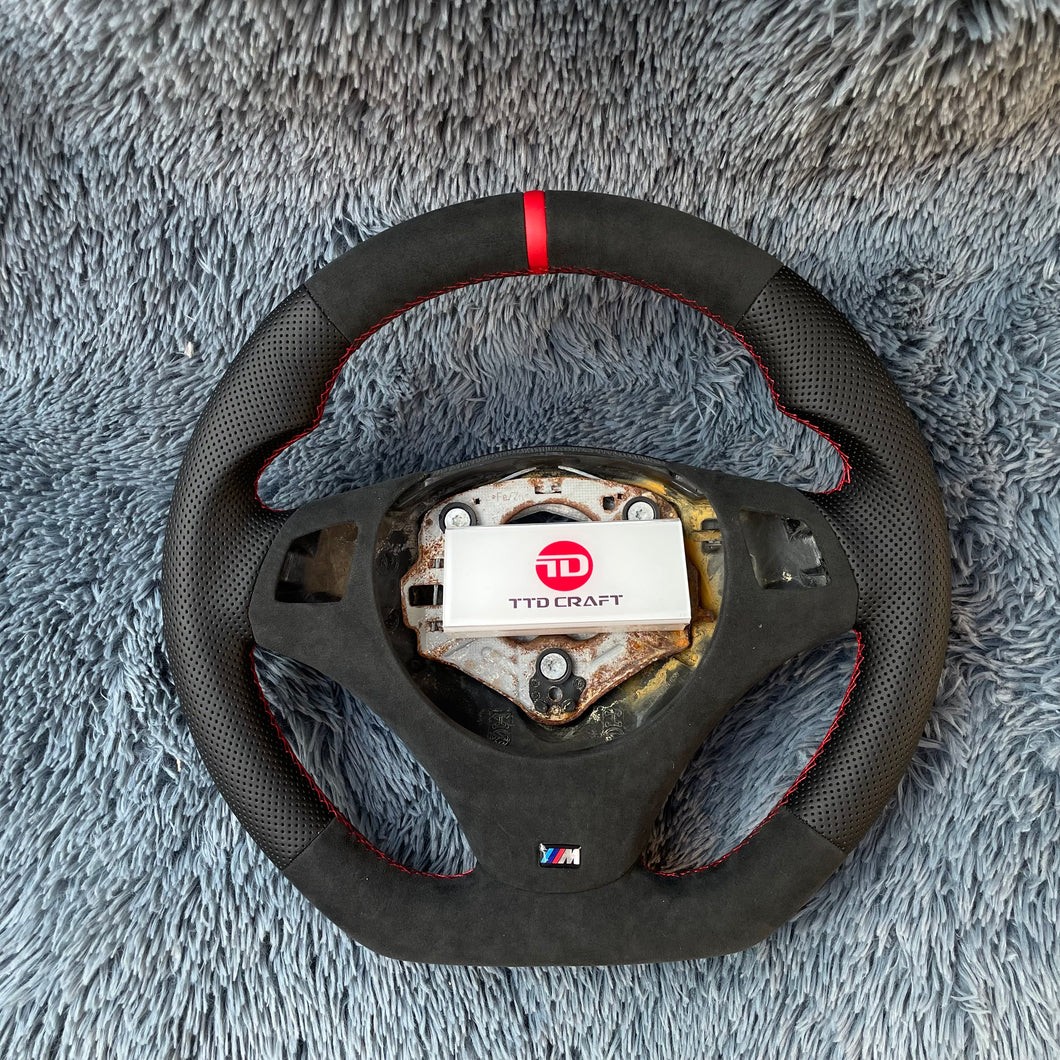 TTD Craft1 SERIES E82 E88 / 3 SERIES E90 E91 E92 E93 / X1 E84 Italy Alcantara  and smooth leather Steering Wheel