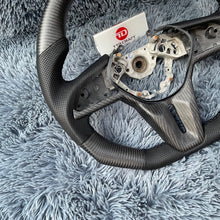 Lade das Bild in den Galerie-Viewer, TTD Craft 2017-2024 GTR R35 Nismo Skyline Carbon Fiber Steering Wheel
