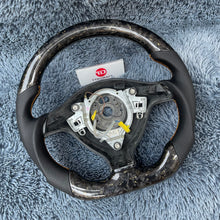 Carregar imagem no visualizador da galeria, TTD Craft 1999-2005 MK4 VW Jetta Golf GTI GLI 3 raios R32 VR6 1999-2002 Cabrio Volante de fibra de carbono
