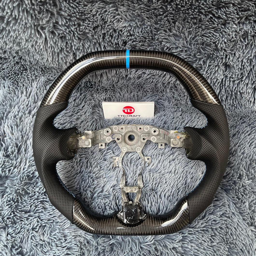 Volante de fibra de carbono TTD Craft Nissan 2018-2019 Sentra