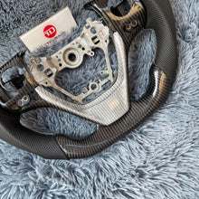 Lade das Bild in den Galerie-Viewer, TTD Craft  2014-2018 Corolla / 2013-2018 RAV4 / 2013-2019 Levin Carbon Fiber Steering Wheel
