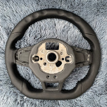 Carregar imagem no visualizador da galeria, Volante TTD Craft Mk7 GTI /R Jetta 2019-2020 em couro
