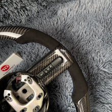 Carregar imagem no visualizador da galeria, Volante de fibra de carbono Mustang TTD Craft 2005-2009
