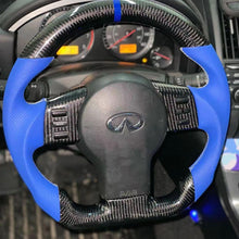 Lade das Bild in den Galerie-Viewer, Infiniti 2003-2008 FX35 FX45 Carbon Fiber Steering Wheel | TTD Craft
