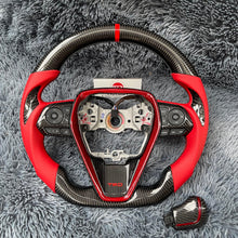 Cargar imagen en el visor de la galería, Volante de fibra de carbono TTD Craft Camry 2018-2024 SE XSE TRD V6 Venza

